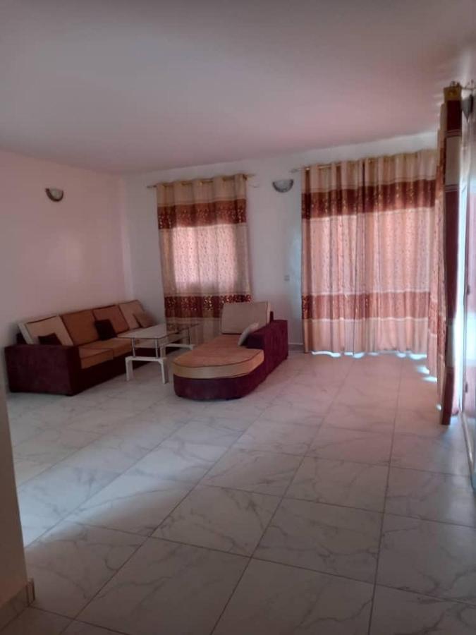 Villa Diambars Sali Tapé Zewnętrze zdjęcie